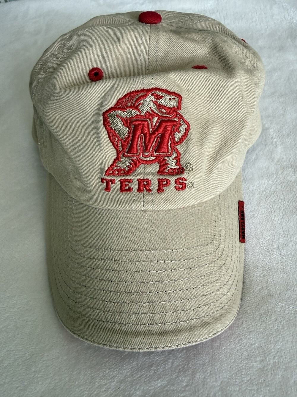 Maryland Terrapins Embroidered Logo Strapback Tan/Red Baseball Cap Cotton
